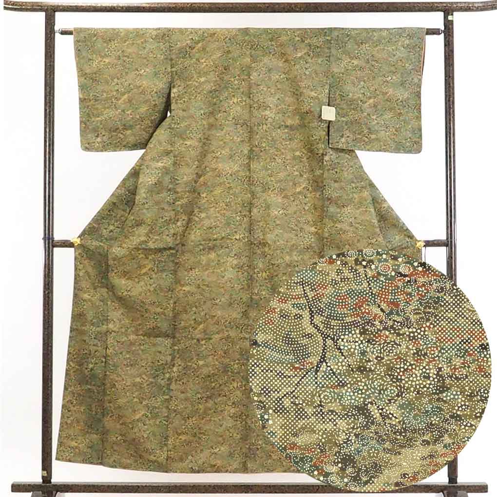 【在庫処分】リサイクル着物 小紋正絹茶グリーン地小紋着物 レディース 秋冬春用 シルク100％ ブラウン 裄Sサイズ身丈157cm 裄61cm 前幅24cm 後幅29cm 袖丈45cm【ランクA】