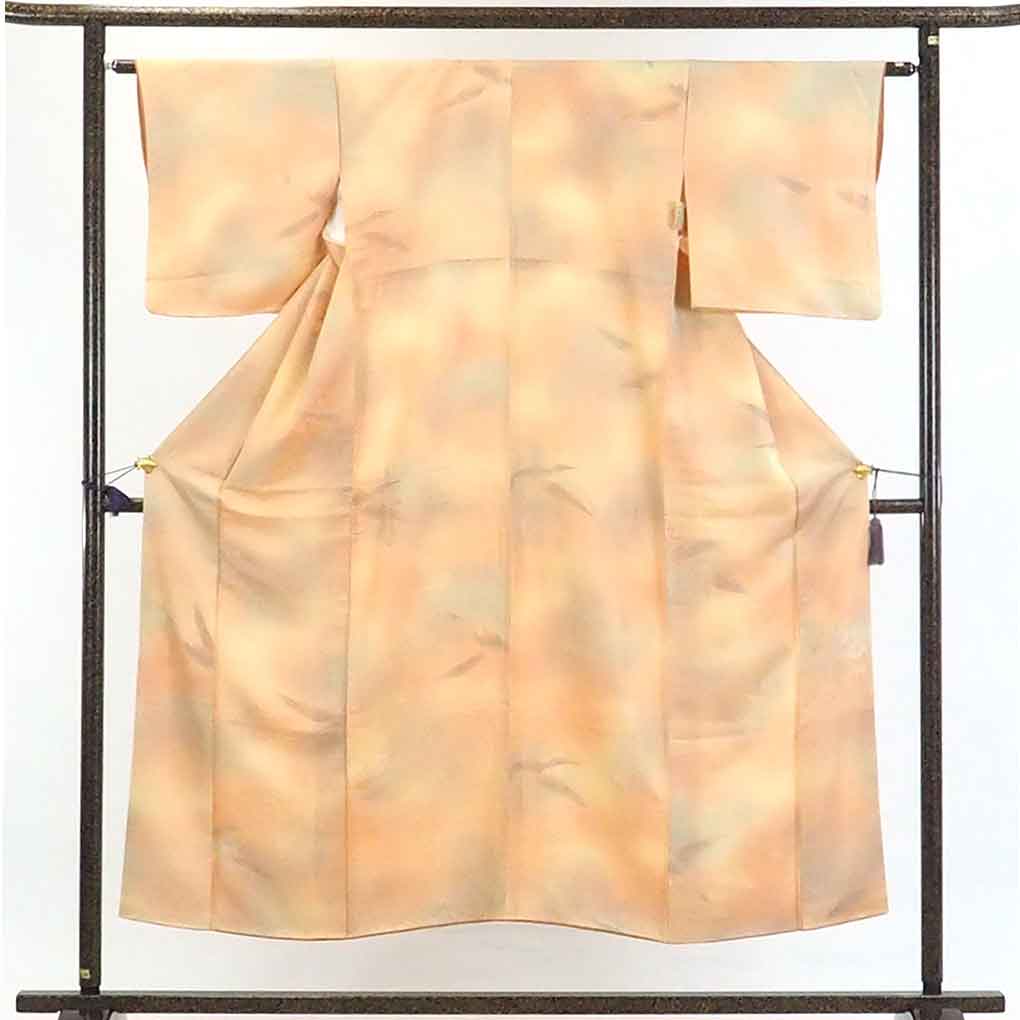 【在庫処分】リサイクル着物 小紋正絹薄オレンジぼかし袷小紋着物 レディース 秋冬春用 シルク100％ オレンジ 裄Mサイズ身丈151cm 裄63cm 前幅23cm 後幅29.5cm 袖丈45cm【ランクB】