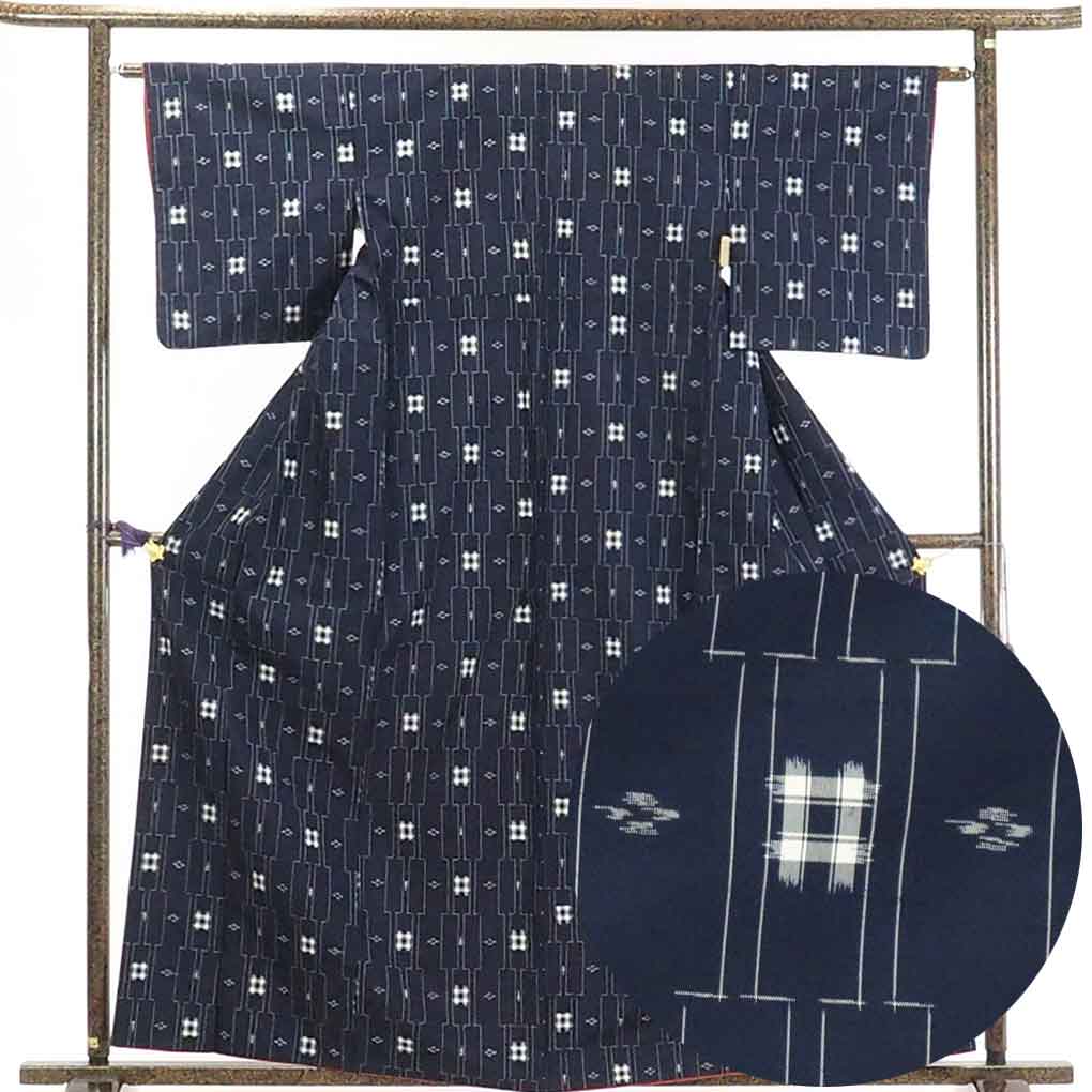 リサイクル着物 紬正絹紺地先染袷紬着物 レディース 秋冬春用 シルク ネイビー 裄Sサイズ トールサイズ身丈164cm 裄62cm 前幅23.5cm 後幅29.5cm 袖丈47cm【ランクA】