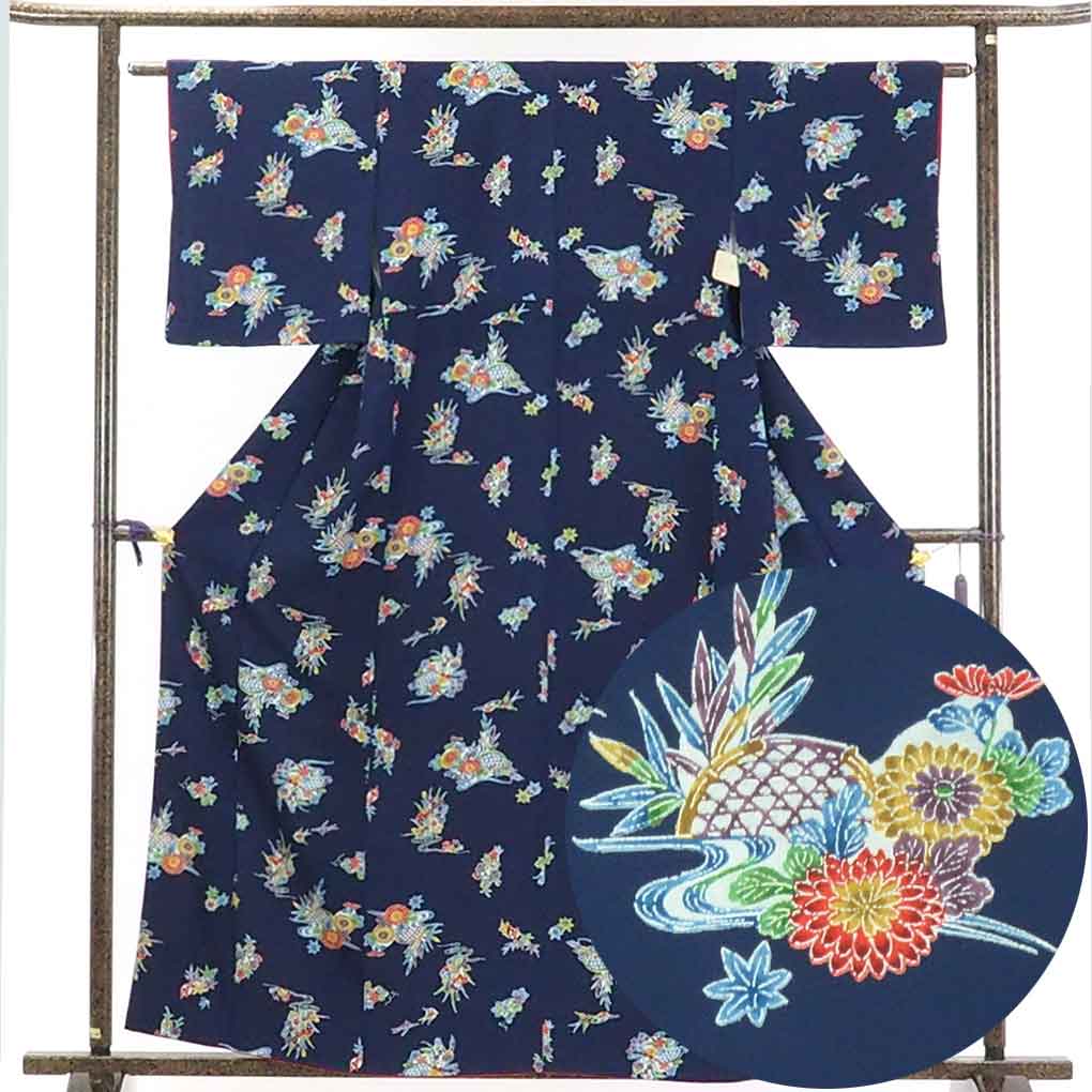 リサイクル着物 小紋正絹紺地花柄袷小紋着物 レディース 秋冬春用 シルク ネイビー 裄Sサイズ身丈162cm 裄62cm 前幅23cm 後幅28cm 袖丈46cm【ランクA】
