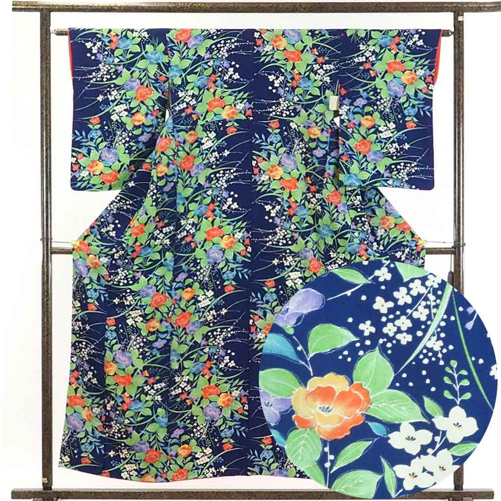 【在庫処分】リサイクル着物 小紋正絹紺地花柄袷小紋着物 レディース 秋冬春用 シルク ネイビー 裄Mサイズ身丈157cm 裄63cm 前幅22.5cm 後幅28.5cm 袖丈56cm【ランクA】