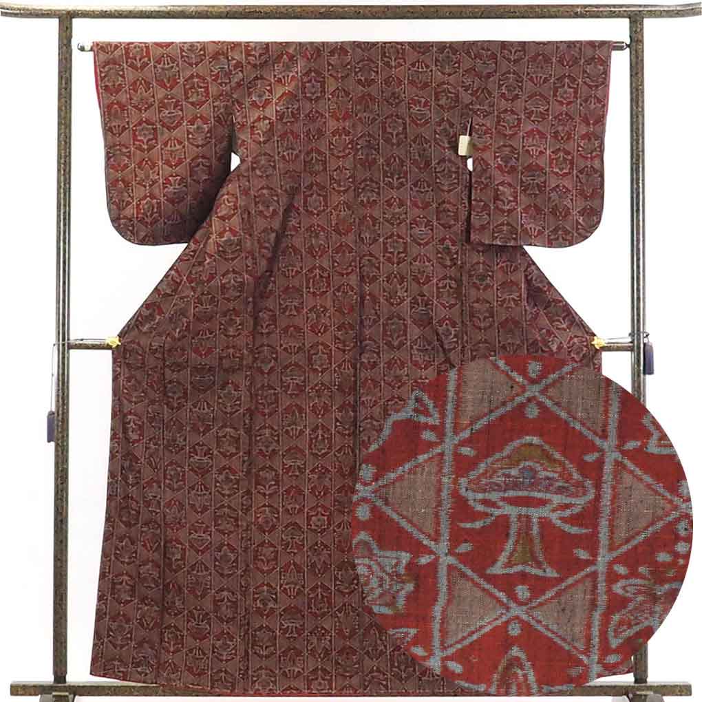 リサイクル着物 紬正絹赤地橘柄袷真綿紬着物未使用品 レディース 秋冬春用 シルク レッド 裄Mサイズ身丈163cm 裄63cm 前幅23cm 後幅28.5cm 袖丈53cm【ランクS】