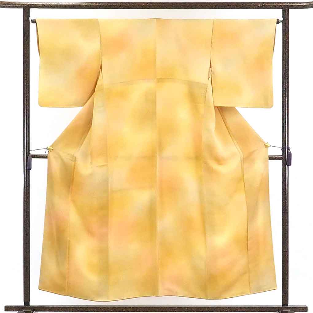 リサイクル着物 色無地正絹薄茶ぼかし袷色無地 レディース 秋冬春用 シルク ブラウン 裄Mサイズ身丈155cm 裄65cm 前幅24cm 後幅29.5cm 袖丈49cm【ランクA】