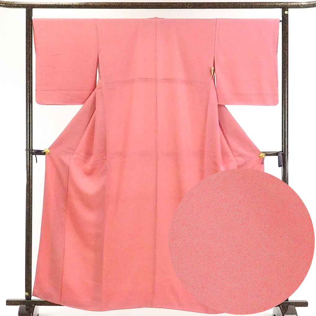 リサイクル着物 小紋正絹ピンク地袷江戸小紋着物 レディース 秋冬春用 シルク ピンク 裄Lサイズ身丈163cm 裄67cm 前幅23.5cm 後幅30cm 袖丈49cm【ランクA】