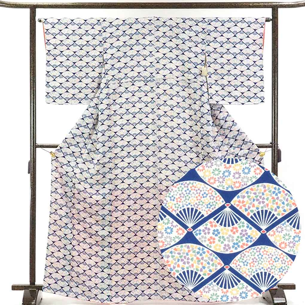 リサイクル着物 小紋正絹紺地洗面柄袷小紋着物 レディース 秋冬春用 シルク ネイビー 裄Mサイズ身丈167cm 裄64cm 前幅25cm 後幅29cm 袖丈51cm【ランクA】