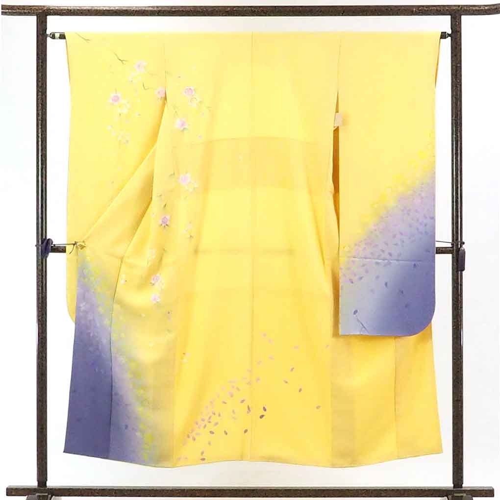 リサイクル着物 振袖正絹黄色地袷振袖と長襦袢セット レディース 秋冬春用 シルク イエロー 裄Mサイズ身丈152cm 裄63cm 前幅22cm 後幅28cm 袖丈104cm【ランクA】