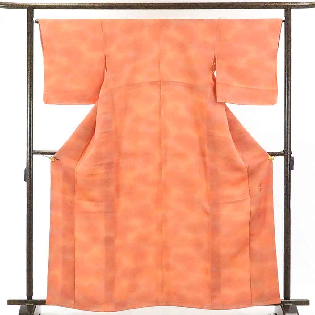 リサイクル着物 色無地正絹オレンジぼかし袷色無地未使用品 レディース 秋冬春用 シルク オレンジ 裄Mサイズ身丈164cm 裄66cm 前幅23cm 後幅28cm 袖丈49cm【ランクS】