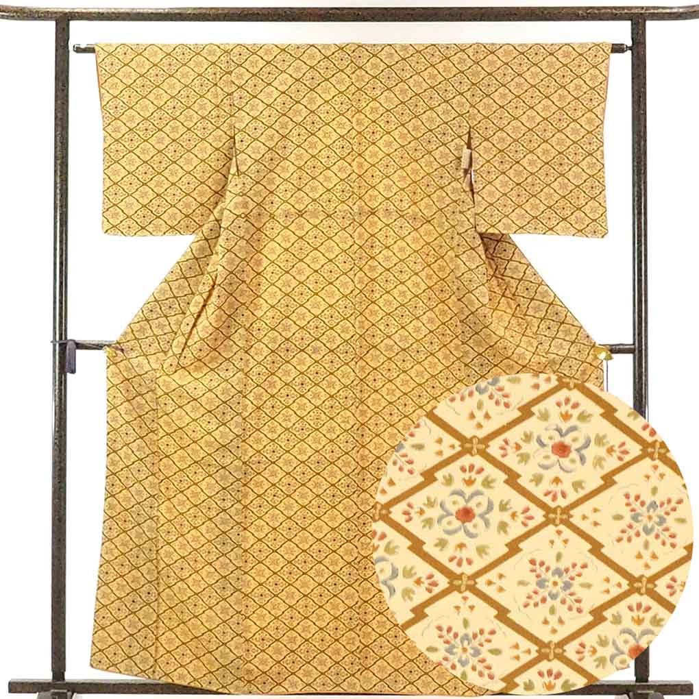 小紋 正絹 リサイクル 小紋 正絹 椿模様 小紋 リサイクル 着物 草花