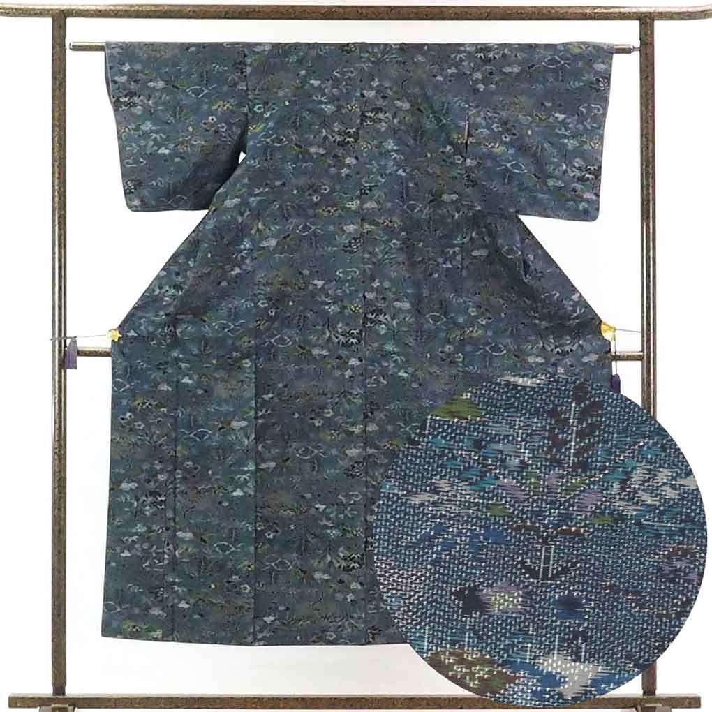 リサイクル着物 紬正絹紺地先染袷紬着物 レディース 秋冬春用 シルク ネイビー 裄Sサイズ身丈150cm 裄61cm 前幅22cm 後幅27cm 袖丈45cm【ランクA】