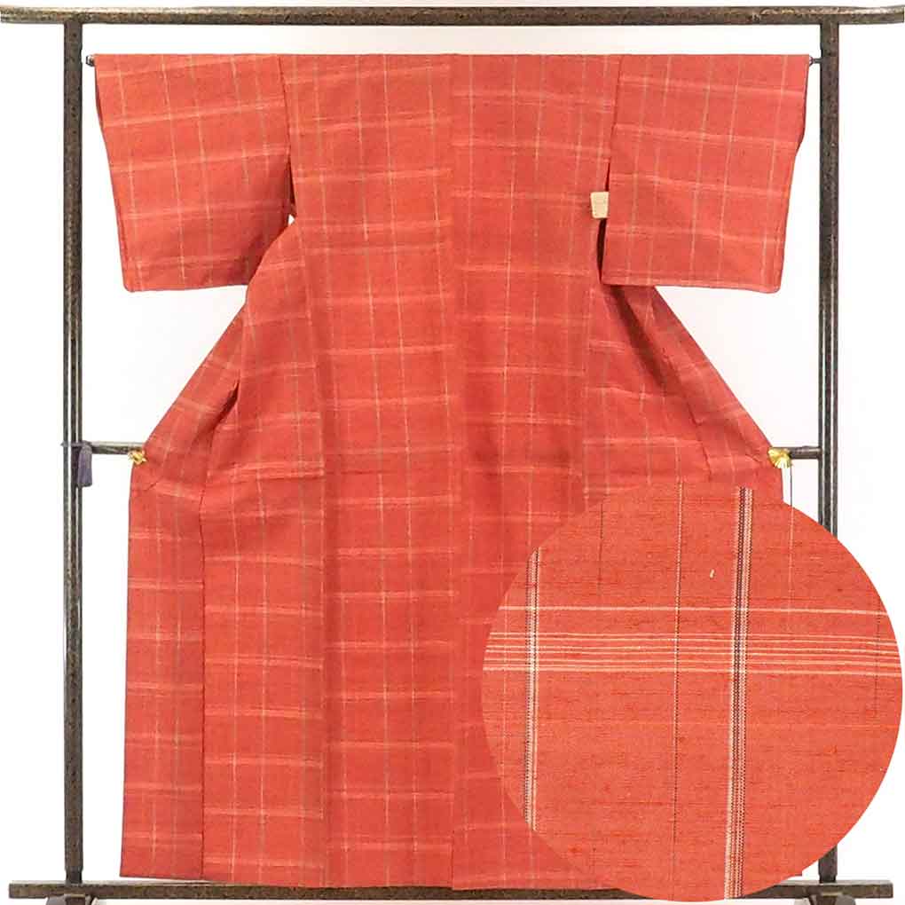 リサイクル着物 紬正絹赤地格子柄単衣紬着物 レディース 初夏・初秋用 シルク レッド 裄Mサイズ身丈162cm 裄65cm 前幅24cm 後幅29.5cm 袖丈49cm【ランクA】