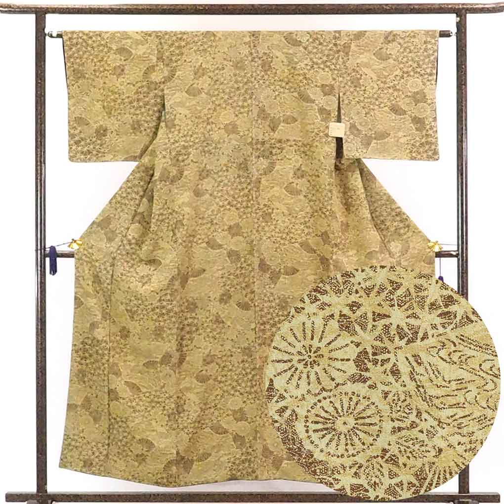 【セール対象品】リサイクル着物 小紋正絹黄色地袷小紋着物 レディース 秋冬春用 シルク イエロー 裄Sサイズ身丈155cm 裄62cm 前幅24cm 後幅29cm 袖丈45cm【ランクA】