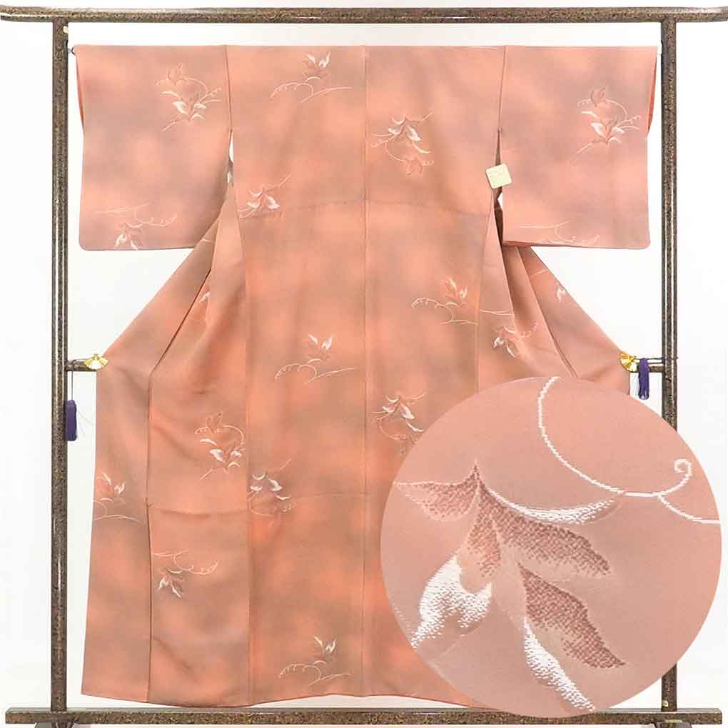 リサイクル 小紋 茶ローズ地 地紋起こし 剣片喰紋 袷 正絹 着物 レディース 秋冬春用 シルク ピンク 裄Lサイズ身丈157cm 裄67cm 前幅24cm 後幅29cm 袖丈48cm【ランクA】