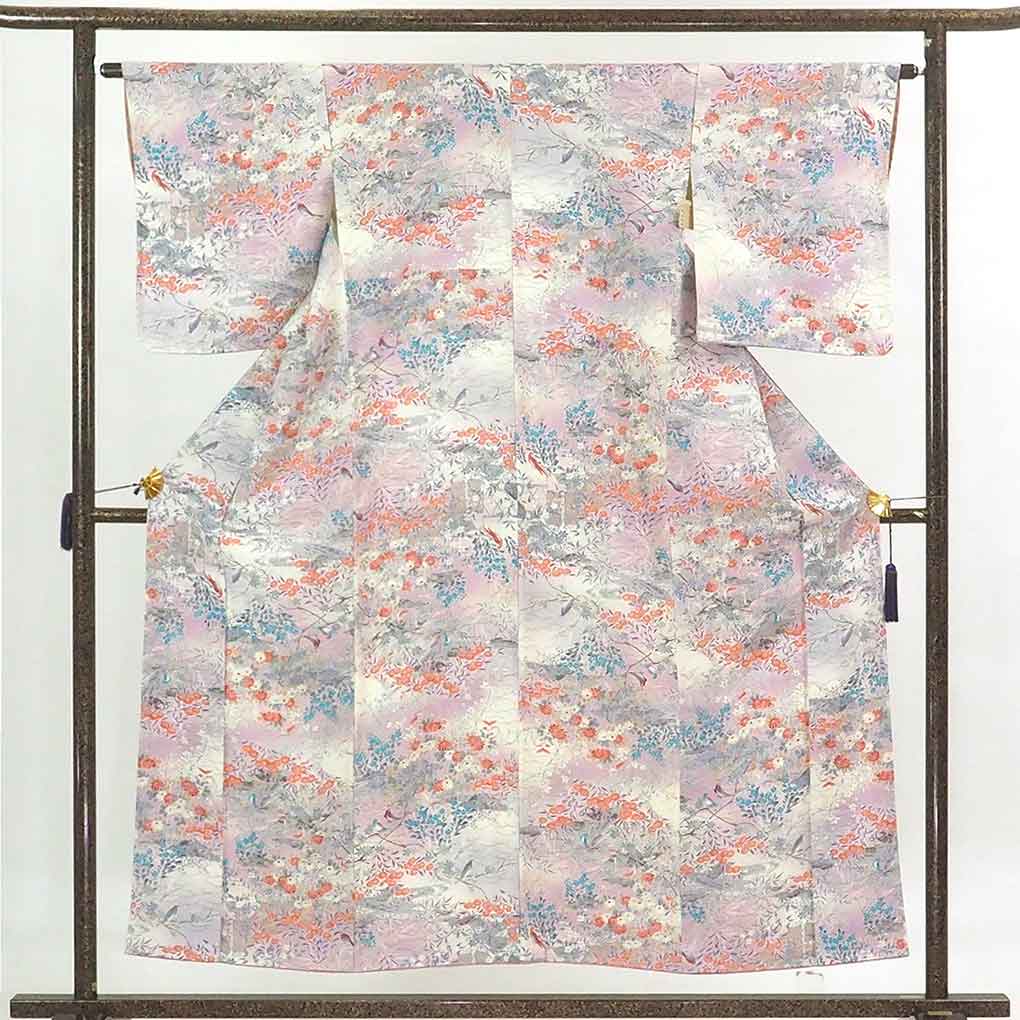 リサイクル着物 小紋 薄ピンク地 花柄 袷 正絹 着物 未使用品