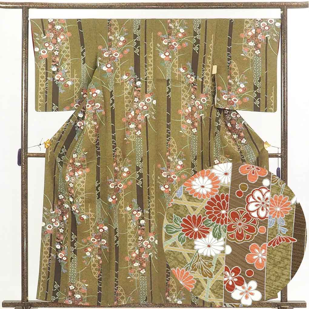 リサイクル着物 小紋 茶グリーン地 花柄 袷 正絹 着物 レディース 秋冬春用 シルク グリーン 裄Lサイズ リユース身丈160cm 裄68cm 前幅24cm 後幅30cm 袖丈52cm【ランクA】