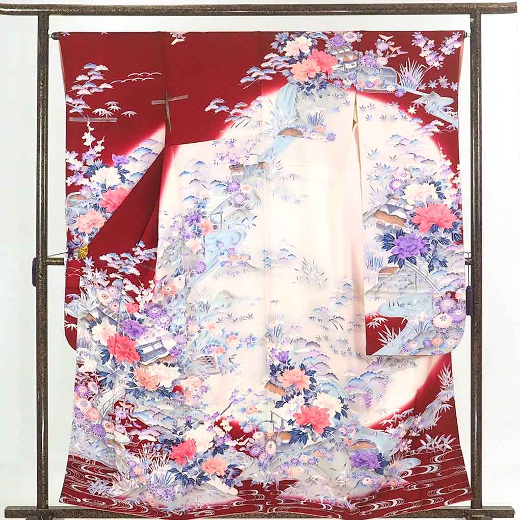 リサイクル着物 振袖 赤地 花柄 袷 正絹 着物 レディース 秋冬春用 シルク レッド 裄Mサイズ リユース身丈161cm 裄65cm 前幅24cm 後幅29cm 袖丈105cm【ランクB】