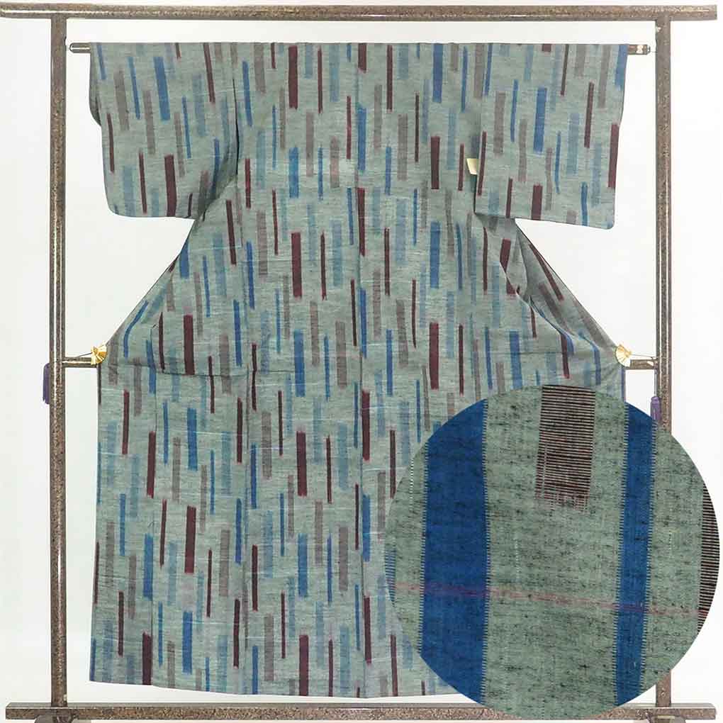 リサイクル着物 紬 グレー地 縦模様 単衣 正絹 着物 未使用品 レディース 初夏・初秋用 シルク グレー 裄Sサイズ リユース身丈158cm 裄62cm 前幅23cm 後幅28.5cm 袖丈45cm【ランクS】