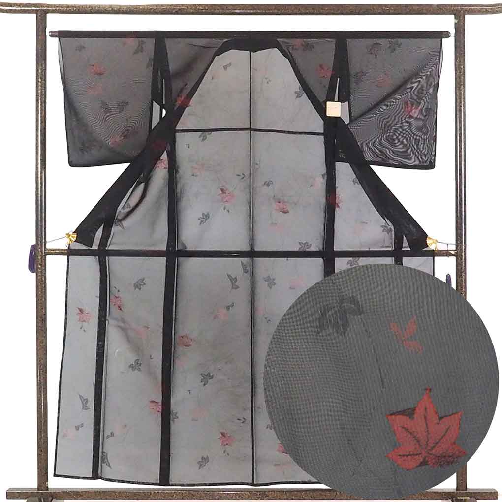 リサイクル 小紋 着物 身丈160cm 裄64cm 前幅25cm 後幅29cm 袖丈49cm 袖幅33.5cm レディース 紅葉 裄Mサイズ 夏用 正絹（シルク）黒地 美品 リサイクル リメイク リユース【ランクA】