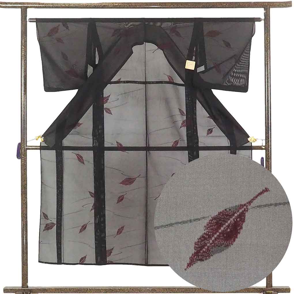 リサイクル 小紋 着物 身丈149cm 裄63cm 前幅24cm 後幅28cm 袖丈46cm 袖幅32cm レディース 木の葉 裄Mサイズ 夏用 正絹（シルク）黒地 美品 リサイクル リメイク リユース【ランクA】