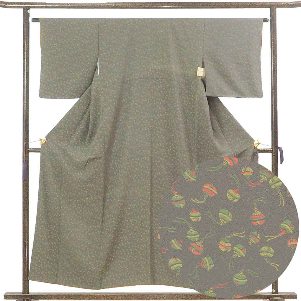 小紋 リサイクル着物 身丈155cm 裄63cm 前幅25cm 後幅30cm 袖丈46cm 袖幅32.5cm レディース 袷 鈴 裄Mサイズ 秋冬春用 正絹（シルク）グレー やや難 リメイク リユース【ランクB】