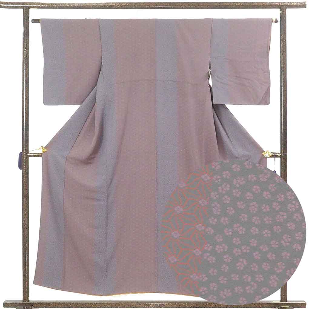 小紋 リサイクル着物 身丈155cm 裄63.5cm 前幅24cm 後幅29cm 袖丈48cm 袖幅32.5cm レディース 袷 麻の葉 裄Mサイズ 秋冬春用 正絹（シルク）グレー 美品 リメイク リユース【ランクA】