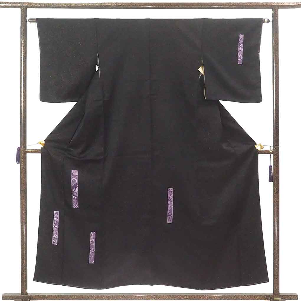 付下 リサイクル着物 身丈155cm 裄63cm 前幅23cm 後幅28.5cm 袖丈49cm 袖幅33cm レディース 袷 刺繍 裄Mサイズ 秋冬春用 正絹（シルク）ブラック 未使用品 リメイク リユース【ランクS】