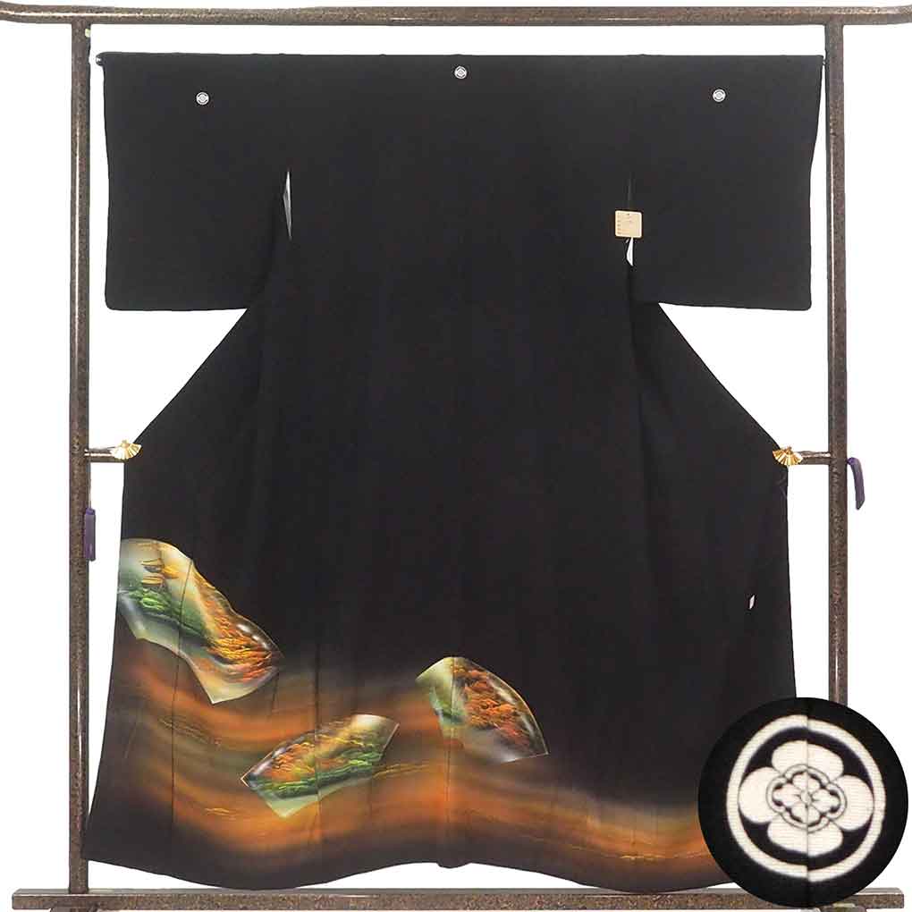 黒留袖 リサイクル着物 身丈155cm 裄67cm 前幅30cm 後幅32.5cm 袖丈48cm 袖幅33.5cm レディース 扇面 裄長 裄Lサイズ 年中着用可 正絹（シルク）ブラック 美品 リメイク リユース【ランクA】