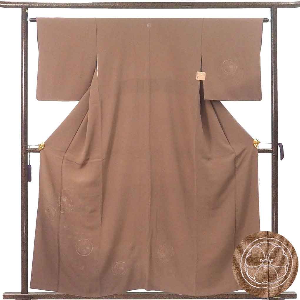 訪問着 リサイクル着物 身丈159cm 裄64cm 前幅25cm 後幅30cm 袖丈48cm 袖幅33.5cm レディース 袷 刺繍 裄Mサイズ 秋冬春用 正絹（シルク）ブラウン やや難 リメイク リユース【ランクB】