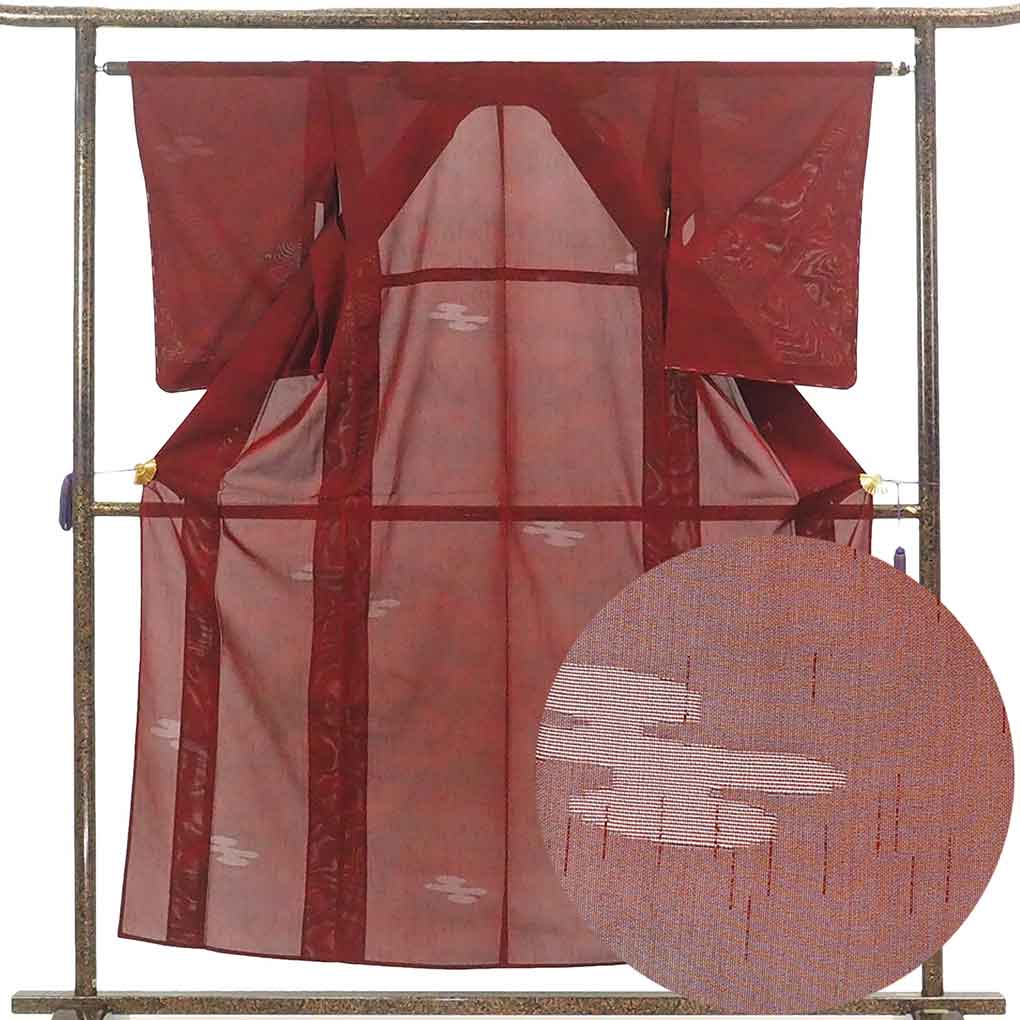 色無地 リサイクル着物 身丈155cm 裄62cm 前幅22.5cm 後幅28.5cm 袖丈57cm 袖幅32.5cm レディース 霞 裄Sサイズ 夏用 正絹（シルク）レッド 未使用品 リメイク リユース【ランクS】