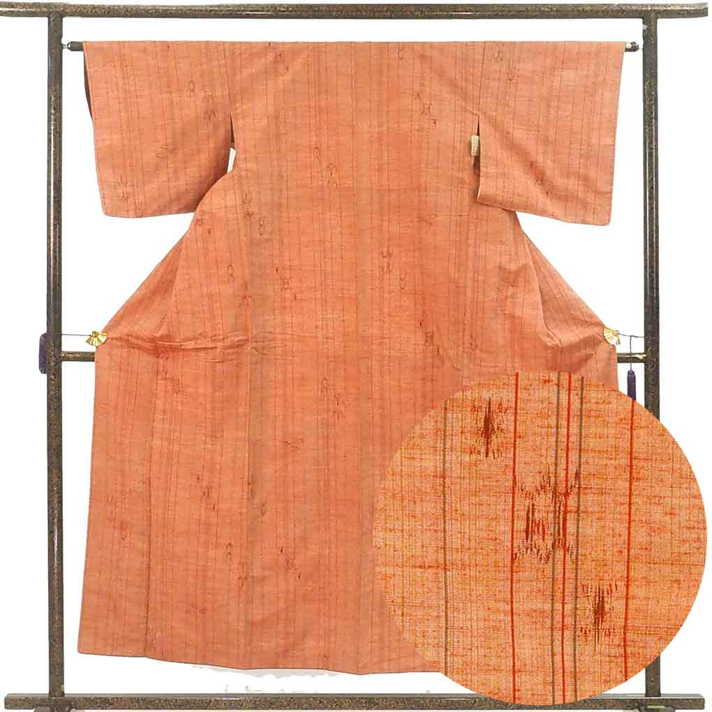 紬 リサイクル着物 身丈154cm 裄64cm 前幅25cm 後幅28.5cm 袖丈45cm 袖幅32.5cm レディース 袷 縞 裄Mサイズ 秋冬春用 正絹（シルク）オレンジ 美品 リメイク リユース【ランクA】
