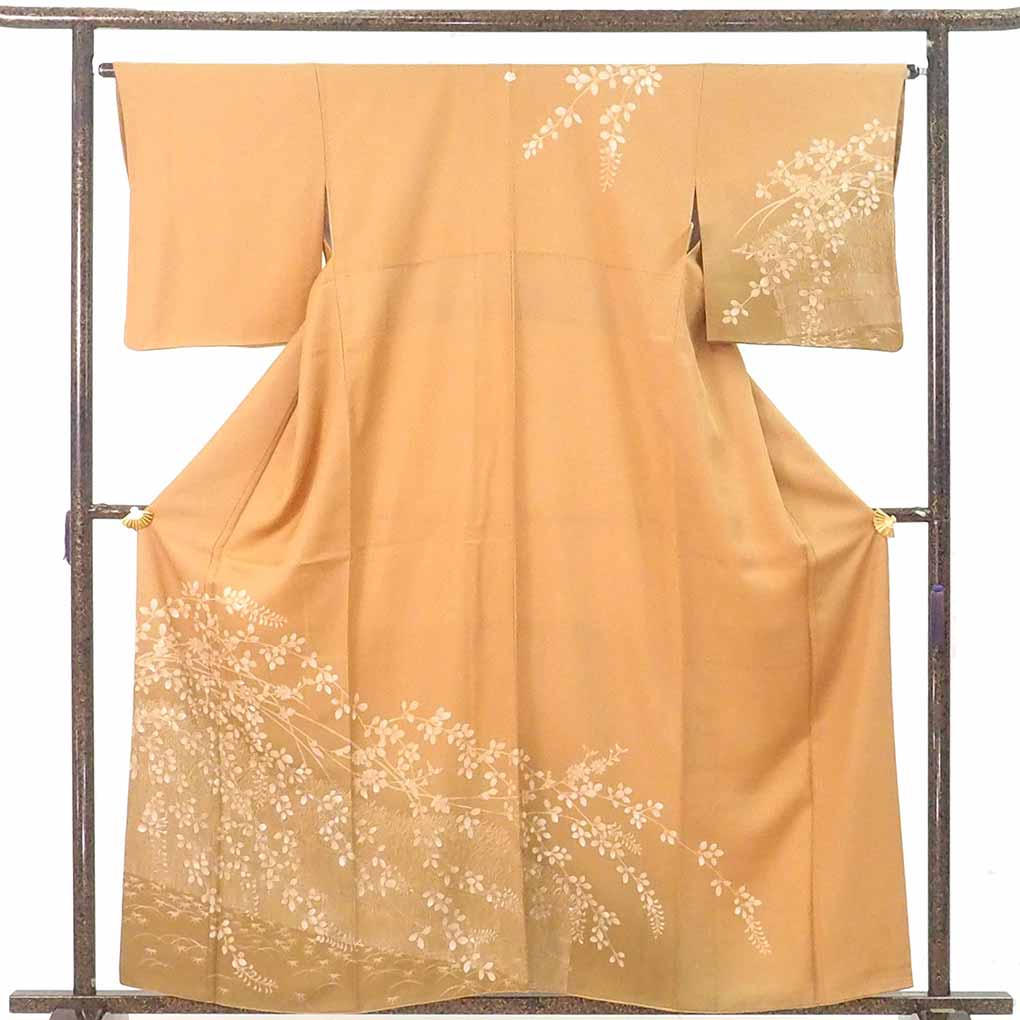 訪問着 リサイクル着物 身丈159cm 裄65cm 前幅24.5cm 後幅30cm 袖丈49cm 袖幅33cm レディース 袷 花柄 裄Mサイズ 秋冬春用 正絹（シルク）ブラウン 美品 リメイク リユース【ランクA】