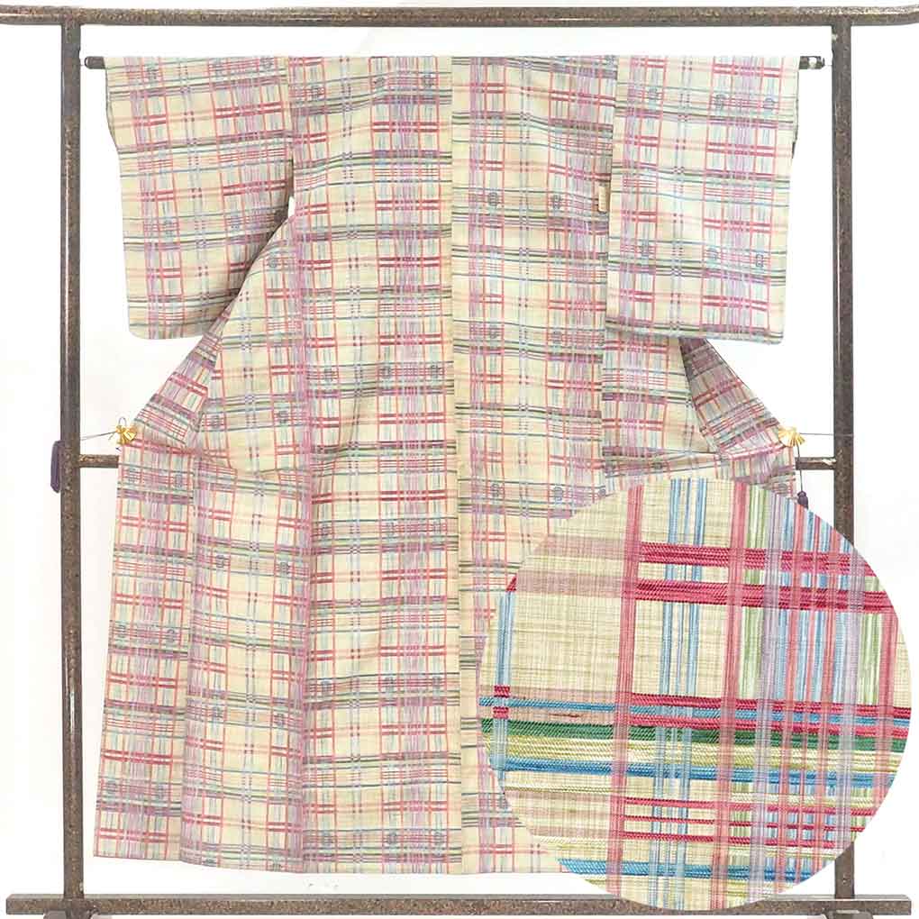 紬 リサイクル着物 身丈156cm 裄63cm 前幅23cm 後幅30cm 袖丈55cm 袖幅32cm レディース 単衣 格子 裄Mサイズ 初夏・初秋用 正絹（シルク）グレー 美品 リメイク リユース【ランクA】