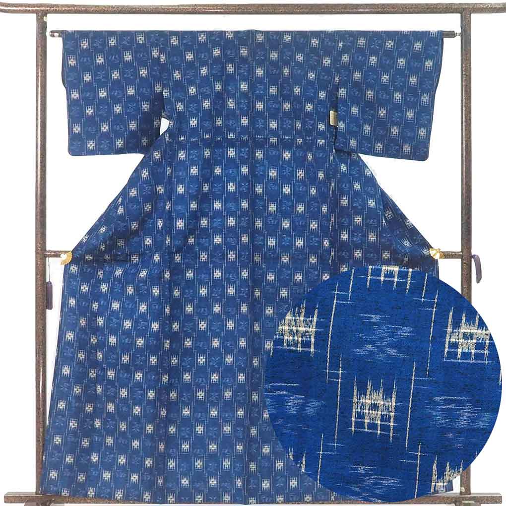 紬 リサイクル着物 身丈164cm 裄63cm 前幅25cm 後幅30.5cm 袖丈45cm 袖幅32cm レディース 単衣 絣模様 裄Mサイズ 初夏・初秋用 正絹（シルク）ネイビー トールサイズ 美品 リメイク リユース【ランクA】