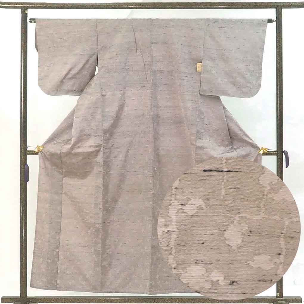 紬 リサイクル着物 身丈158cm 裄63cm 前幅25cm 後幅30cm 袖丈47cm 袖幅33cm レディース 単衣 無地 裄Mサイズ 初夏・初秋用 正絹（シルク）パープル やや難 リメイク リユース【ランクB】