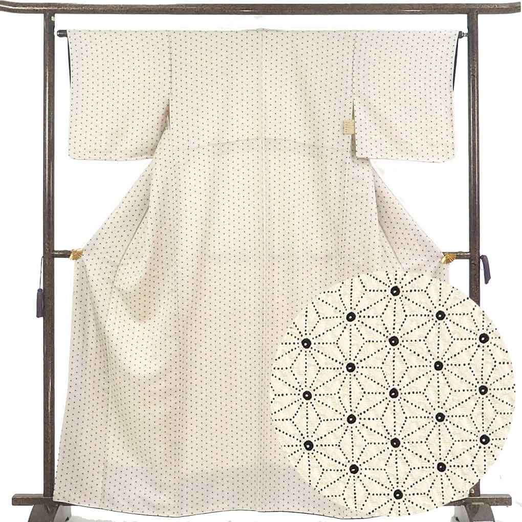 小紋 リサイクル着物 身丈164cm 裄64cm 前幅26cm 後幅30cm 袖丈45cm 袖幅33cm レディース 袷 麻の葉 裄Mサイズ 秋冬春用 正絹（シルク）ホワイト トールサイズ 美品 リメイク リユース【ランクA】