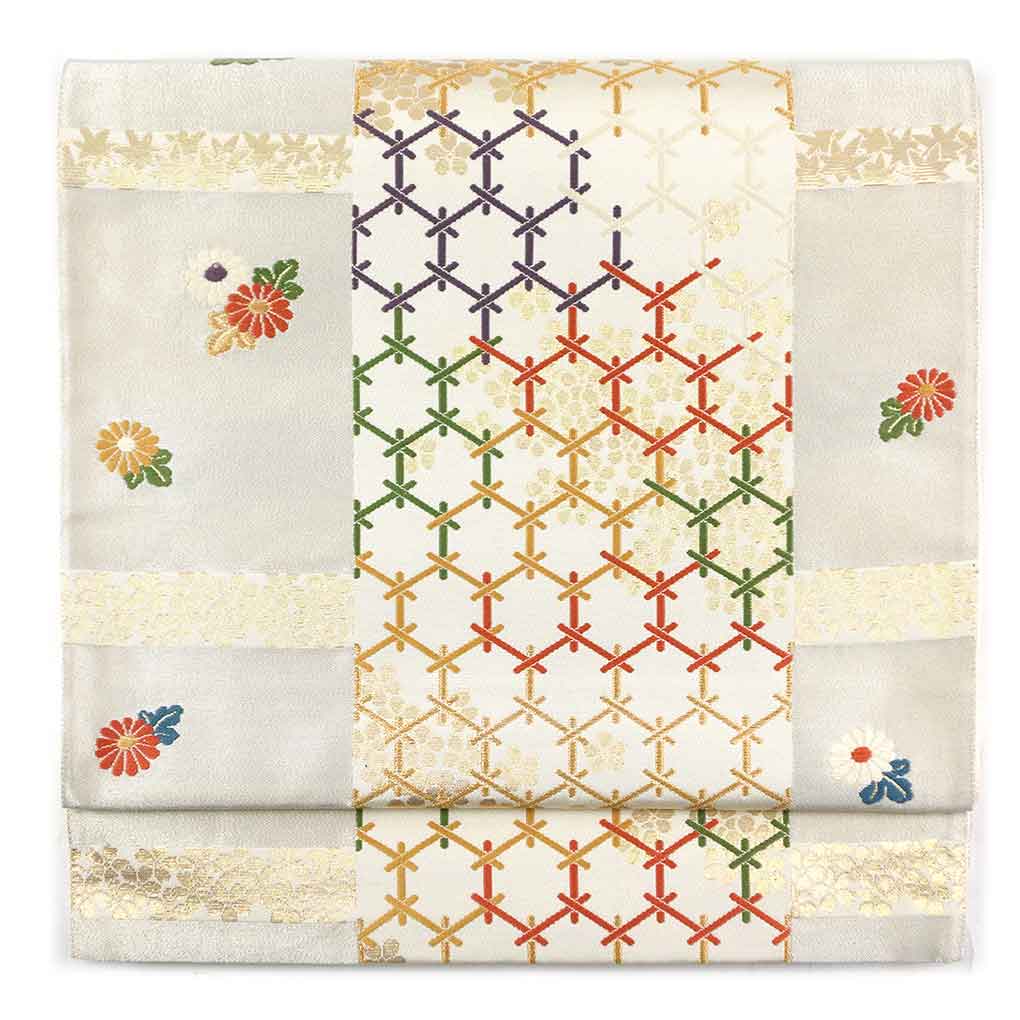 袋帯 リサイクル帯 幅31cm 長さ435cm レディース 籠目 秋冬春用 正絹（シルク）ホワイト 未使用品 リメイク リユース【ランクS】