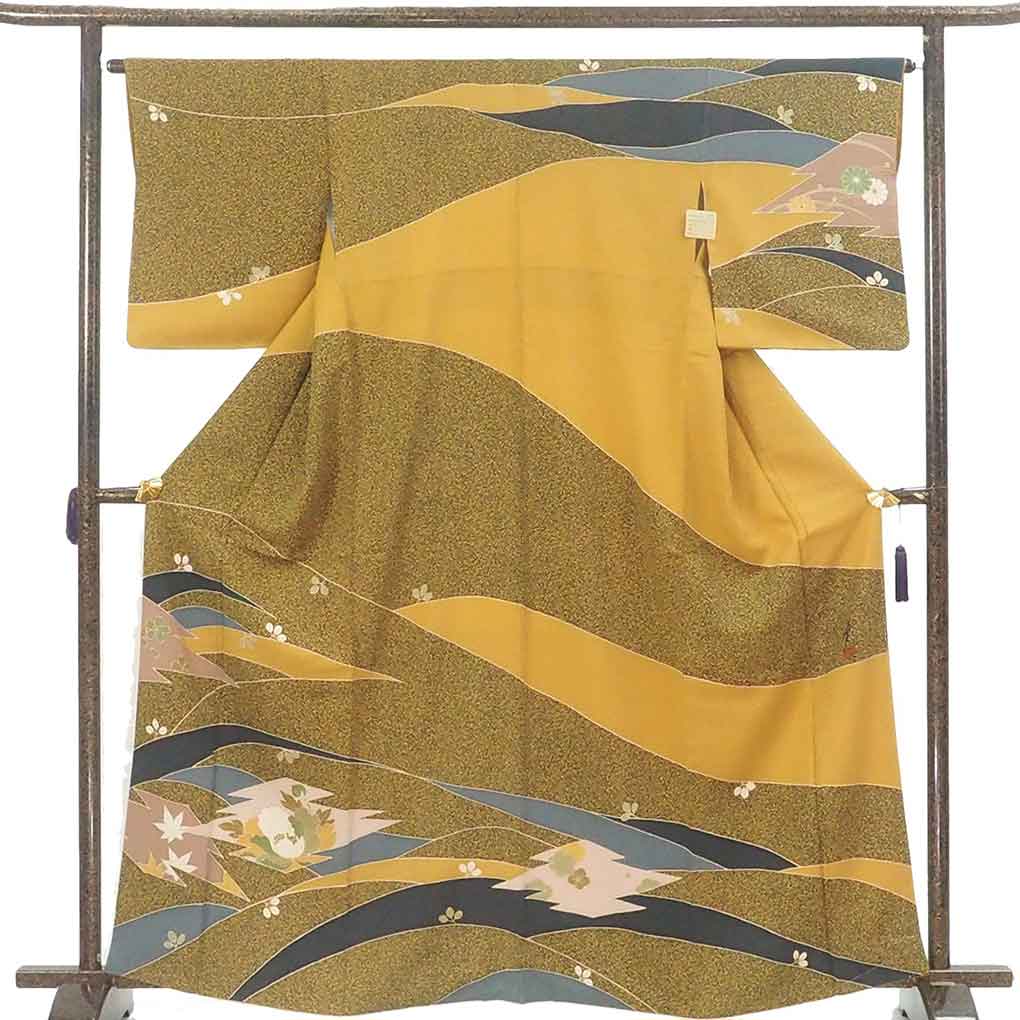 訪問着 リサイクル着物 身丈164cm 裄65cm 前幅24.5cm 後幅30cm 袖丈51cm 袖幅32cm レディース 袷 花柄 裄Mサイズ 秋冬春用 正絹（シルク）イエロー トールサイズ 美品 大久保玄才 リメイク リユース【ランクA】