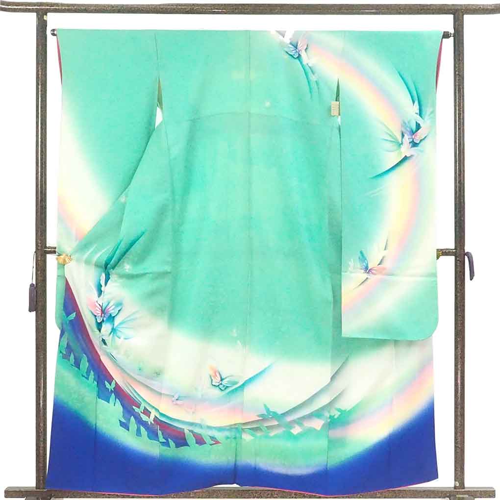 振袖 リサイクル着物 身丈160cm 裄65cm 前幅22.5cm 後幅30cm 袖丈105cm 袖幅32cm レディース 袷 蝶柄 裄Mサイズ 秋冬春用 正絹（シルク）グリーン 難有り リメイク リユース【ランクC】