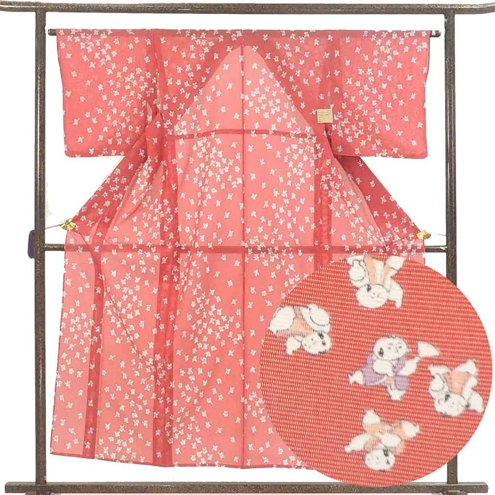 小紋 リサイクル着物 身丈155cm 裄64cm 前幅24.5cm 後幅29.5cm 袖丈47cm 袖幅33cm レディース 唐子人形 裄Mサイズ 夏用 ポリエステル レッド 美品 リメイク リユース【ランクA】