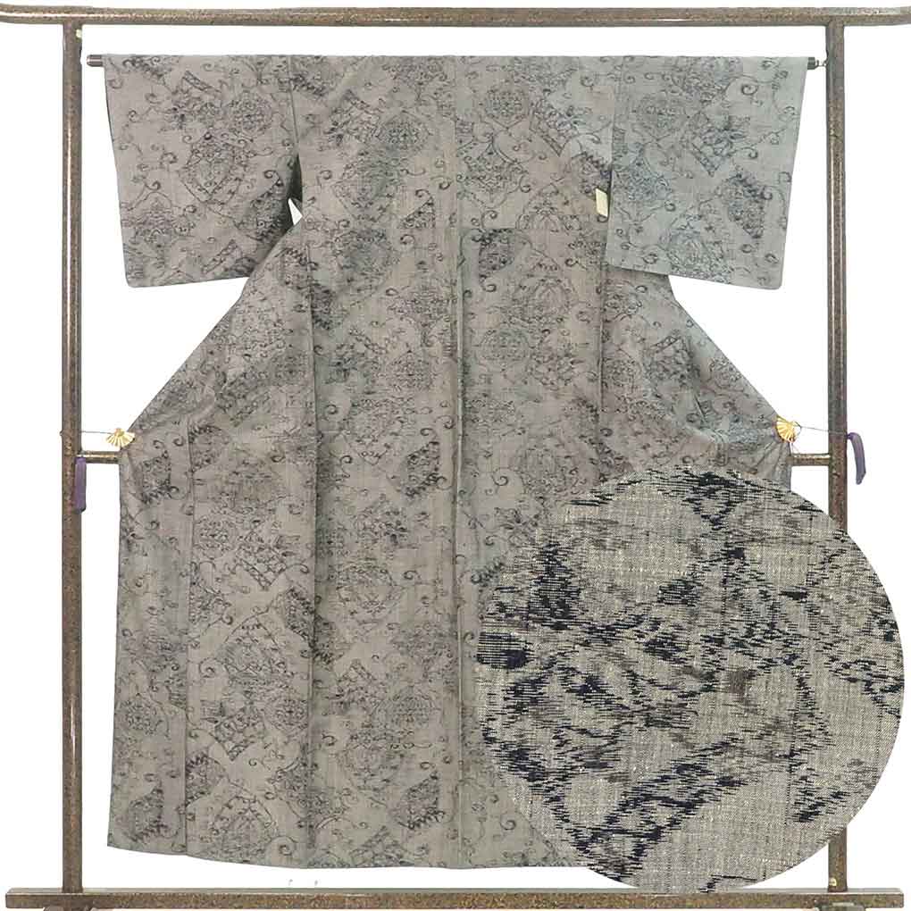 紬 リサイクル着物 身丈156cm 裄64cm 前幅23cm 後幅29cm 袖丈44.5cm 袖幅33cm レディース 単衣 植物 裄Mサイズ 初夏・初秋用 正絹（シルク）グレー 美品 リメイク リユース【ランクA】
