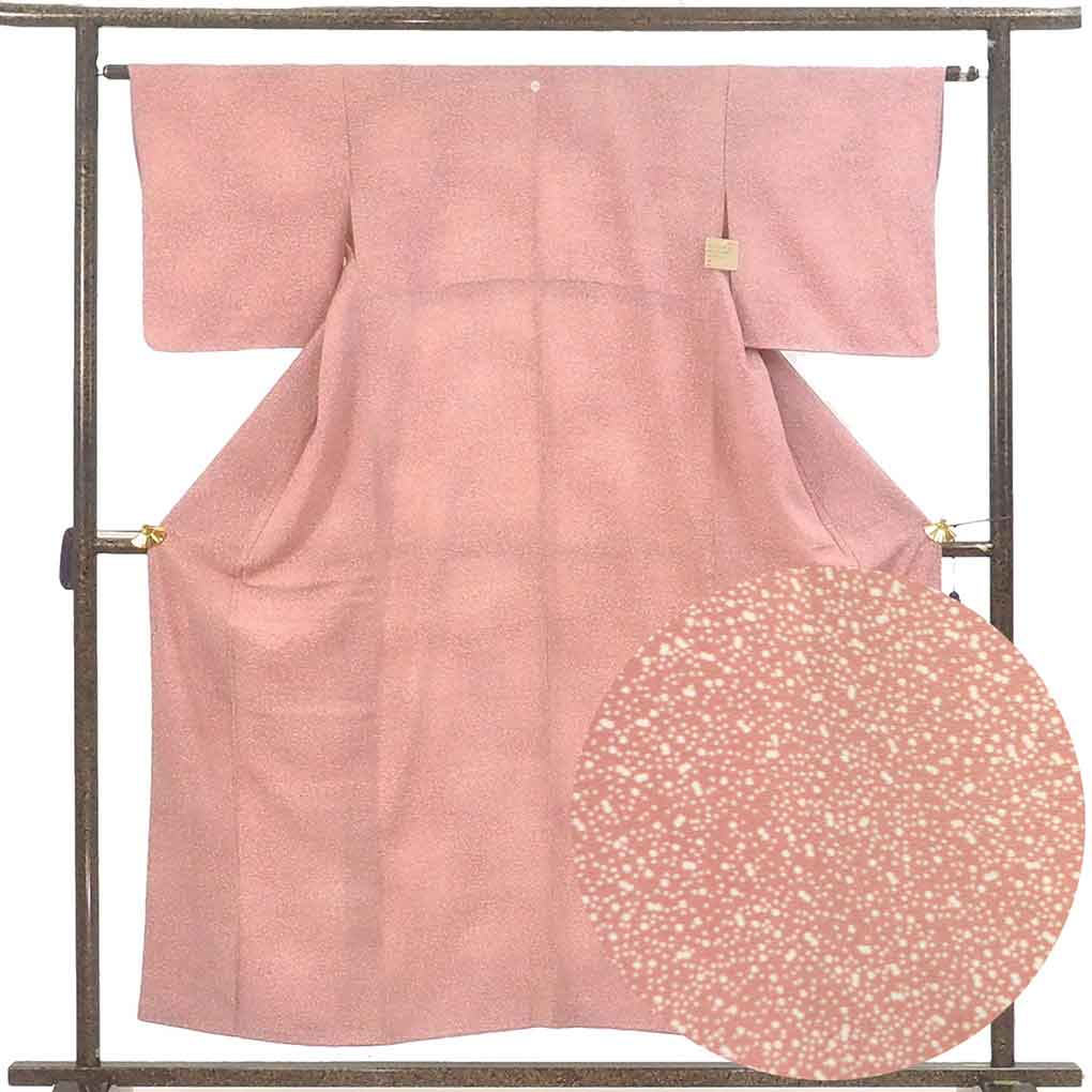 小紋 リサイクル着物 身丈155cm 裄62cm 前幅23cm 後幅28cm 袖丈46cm 袖幅32cm レディース 袷 たたき染 裄Sサイズ 秋冬春用 正絹（シルク）ピンク 美品 リメイク リユース【ランクA】