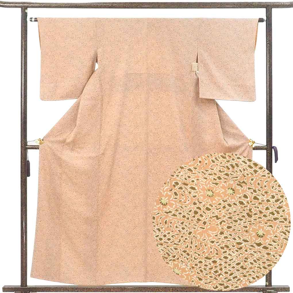 小紋 リサイクル着物 身丈157cm 裄63cm 前幅22.5cm 後幅28.5cm 袖丈49cm 袖幅32cm レディース 袷 花柄 裄Mサイズ 秋冬春用 正絹（シルク）ピンク 未使用品 リメイク リユース【ランクS】