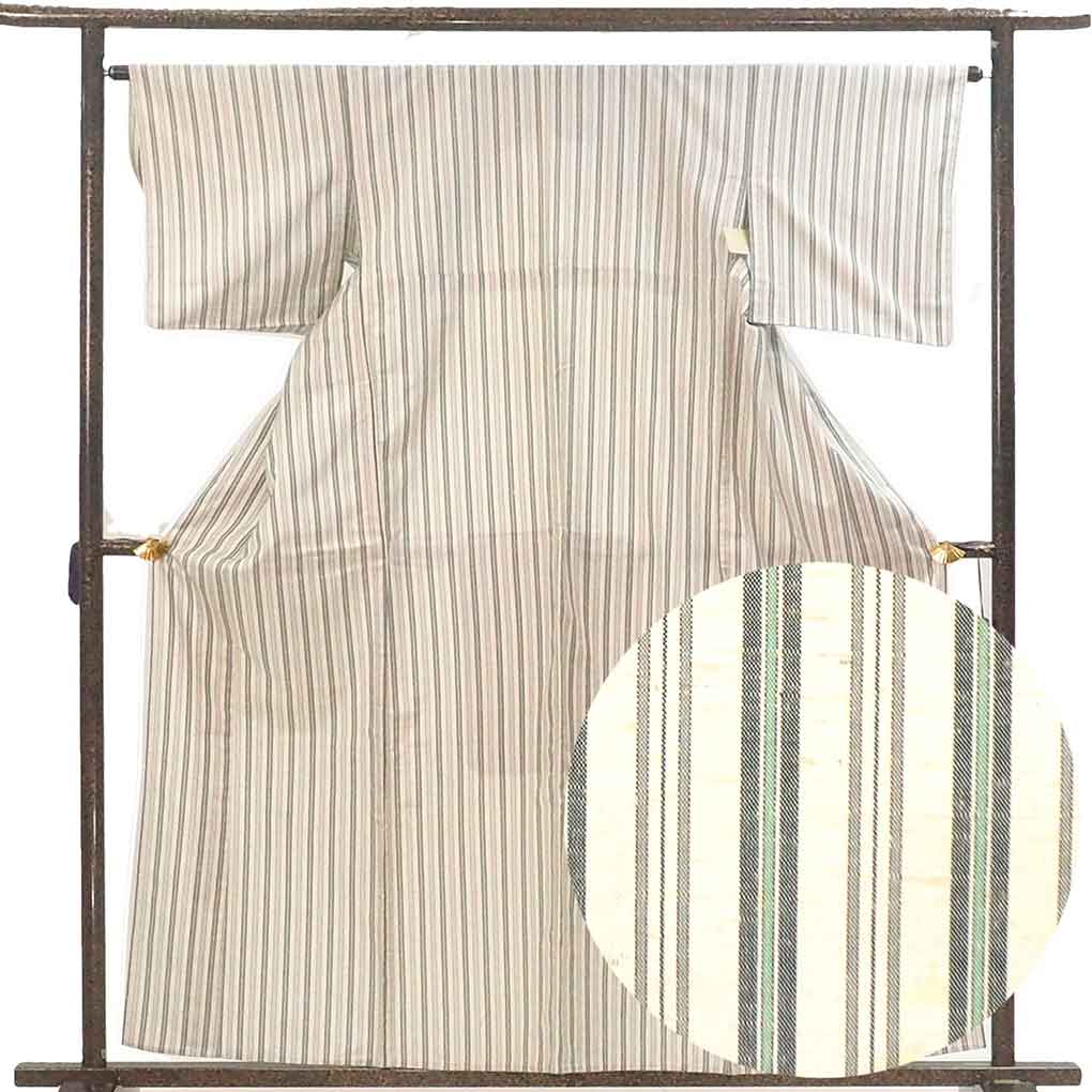 紬 リサイクル着物 身丈160cm 裄64cm 前幅26cm 後幅32cm 袖丈45cm 袖幅32cm レディース 単衣 縞 裄Mサイズ 初夏・初秋用 正絹（シルク）ホワイト やや難 リメイク リユース【ランクB】