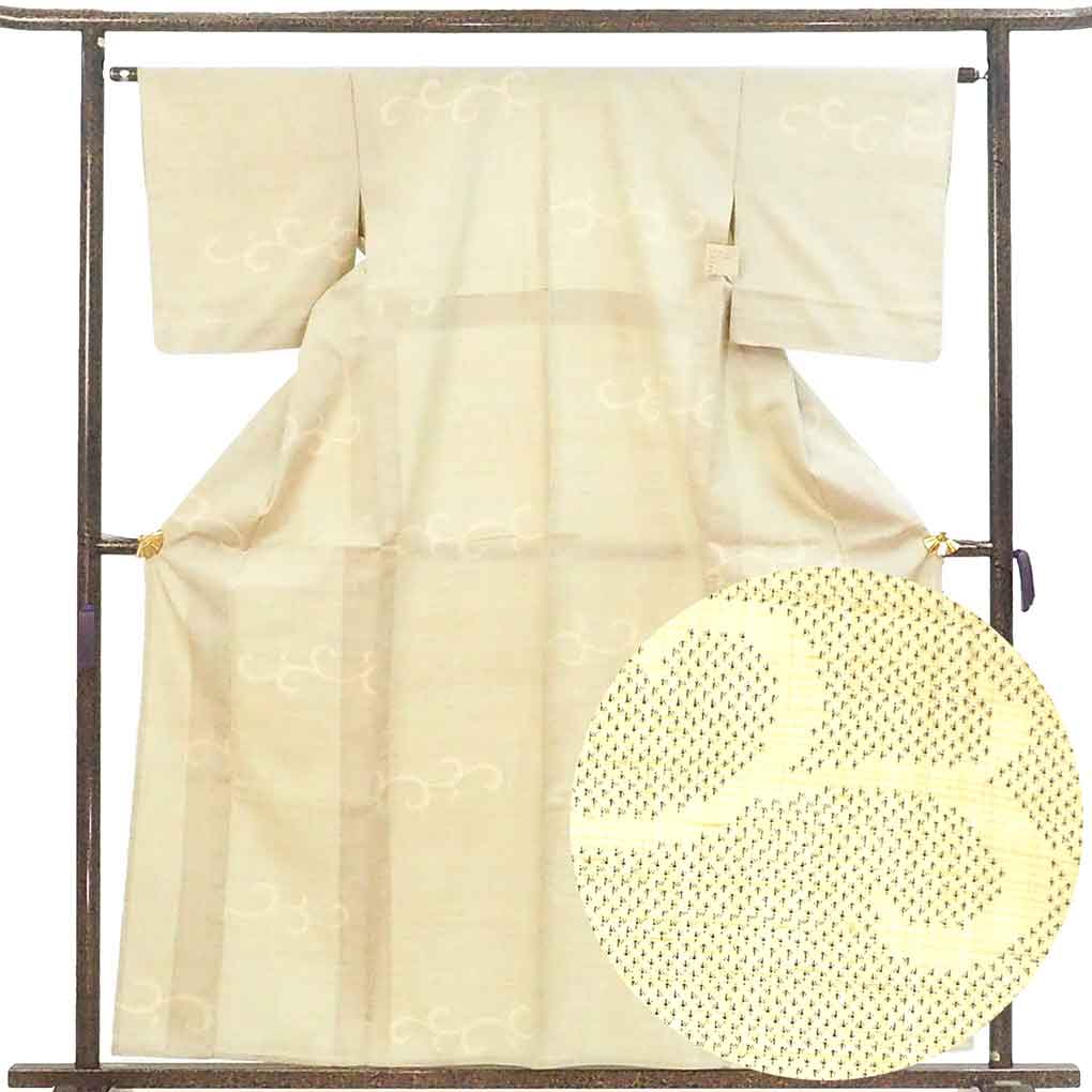 紬 リサイクル着物 身丈161cm 裄63cm 前幅23cm 後幅30cm 袖丈47cm 袖幅32.5cm レディース 単衣 絣模様 裄Mサイズ 初夏・初秋用 正絹（シルク）イエロー やや難 リメイク リユース【ランクB】