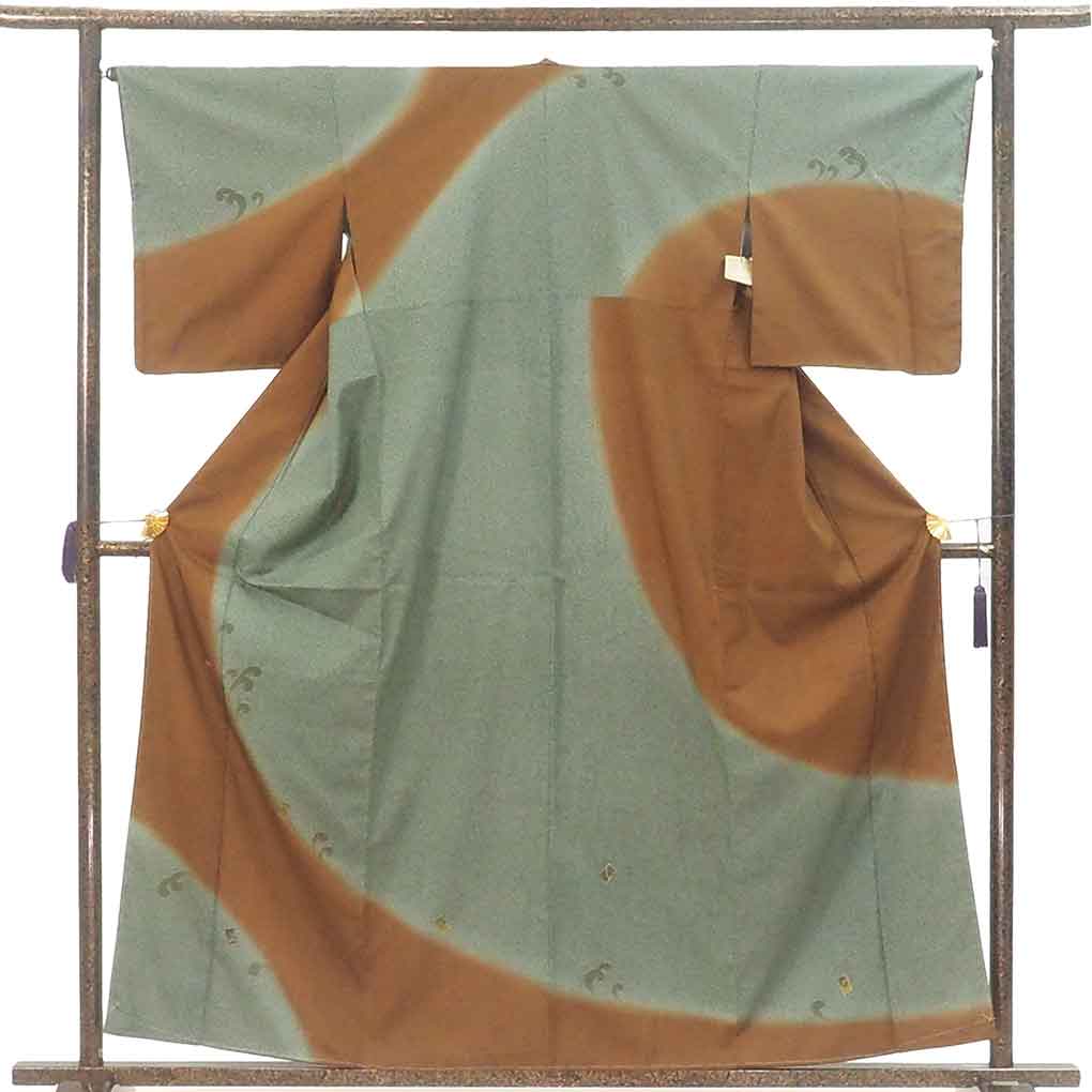 訪問着 リサイクル着物 身丈159cm 裄66cm 前幅24.5cm 後幅29.5cm 袖丈49cm 袖幅33cm レディース 袷 たたき染 裄長 裄M-Lサイズ 秋冬春用 正絹（シルク）ブラウン 未使用品 生紬 リメイク リユース【ランクS】