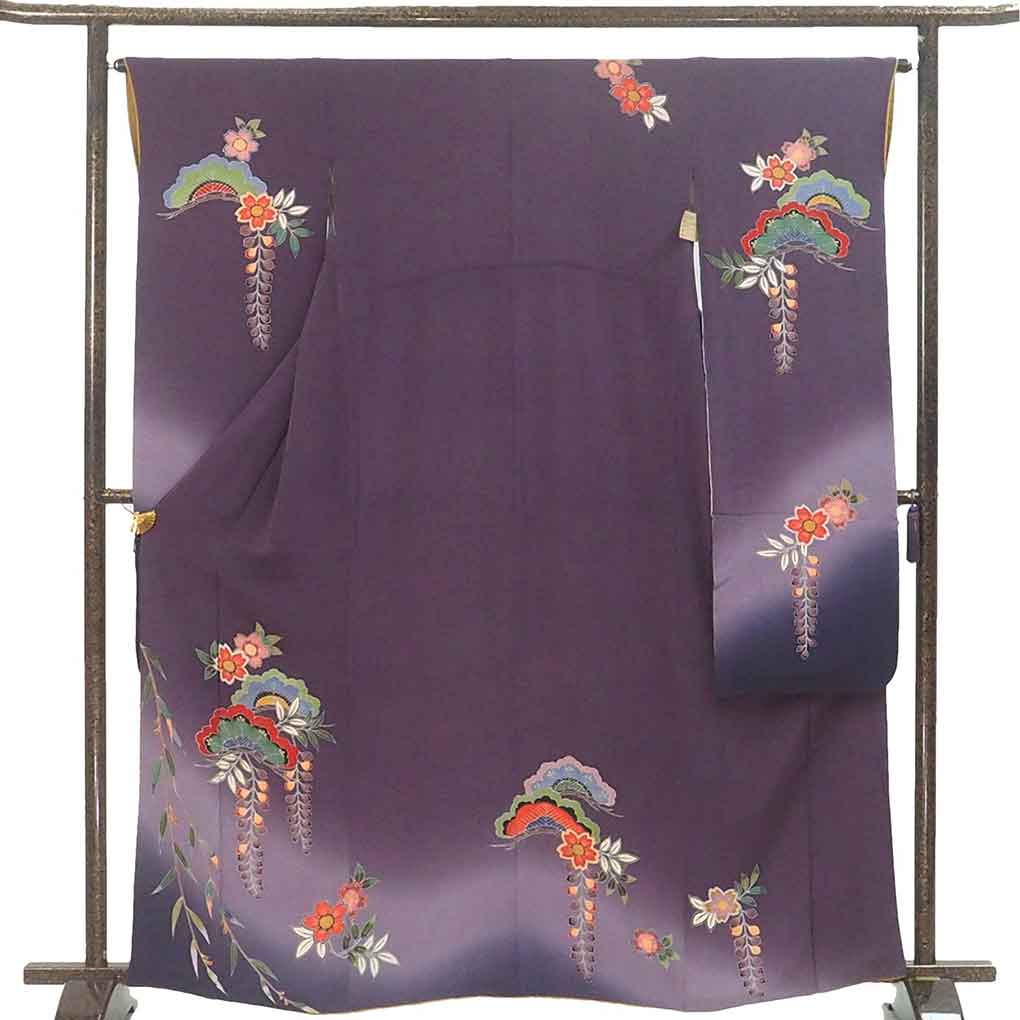振袖 リサイクル着物 身丈163cm 裄65cm 前幅23cm 後幅29.5cm 袖丈109cm 袖幅32cm レディース 袷 花柄 裄Mサイズ 秋冬春用 正絹（シルク）パープル 美品 リメイク リユース【ランクA】