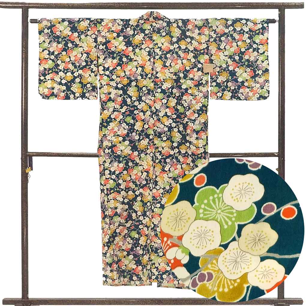 ウール着物 リサイクル着物 身丈145cm 裄63cm 前幅24.5cm 後幅29cm 袖丈45cm 袖幅32cm レディース 単衣 梅柄 裄Mサイズ 秋冬春用 ウール ネイビー 未使用品 リメイク リユース【ランクS】