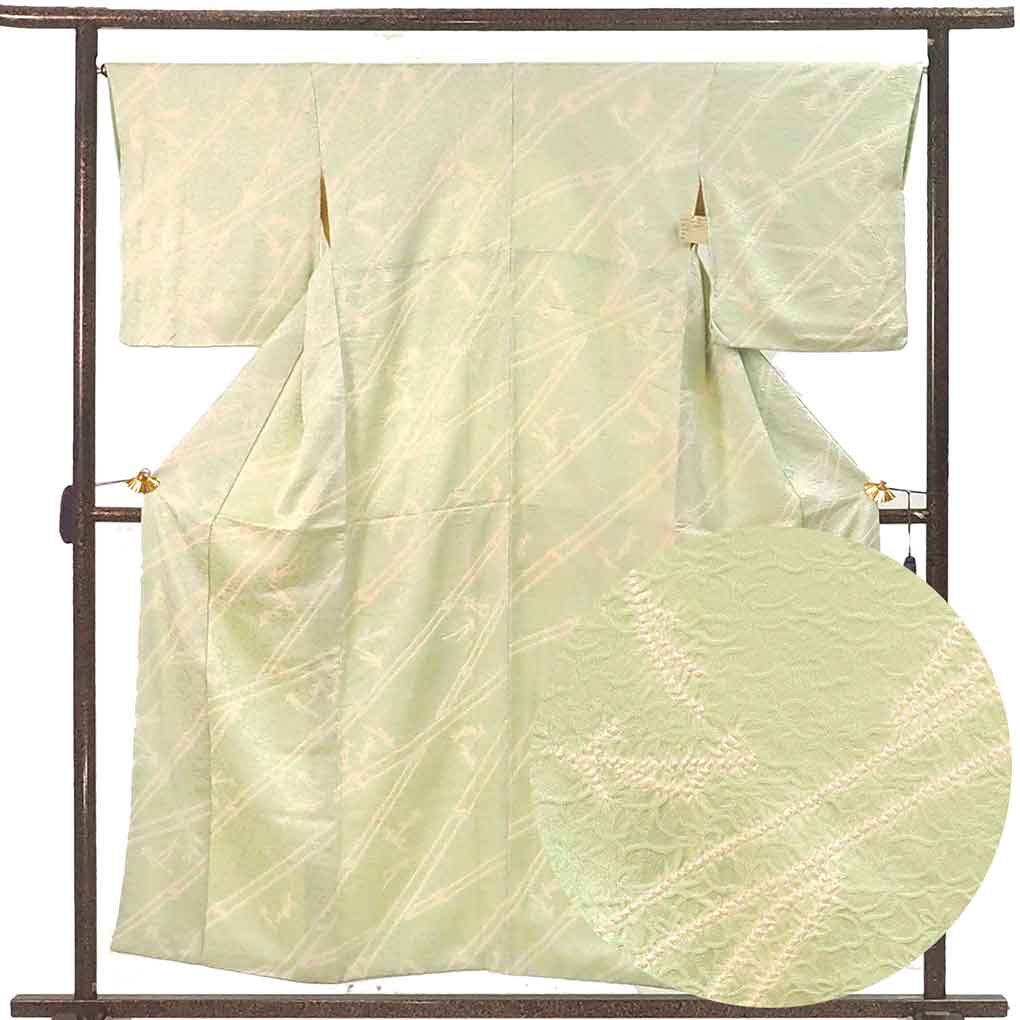 小紋 リサイクル着物 身丈156cm 裄66cm 前幅24cm 後幅30.5cm 袖丈48cm 袖幅33cm レディース 袷 絞り 裄長 裄M-Lサイズ 秋冬春用 正絹（シルク）グリーン 美品 リメイク リユース【ランクA】
