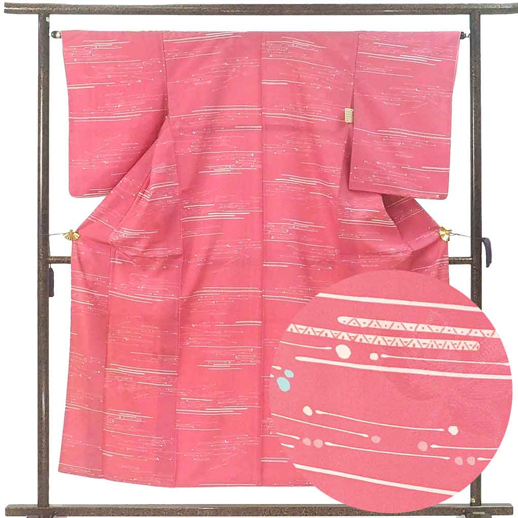 小紋 リサイクル着物 身丈154cm 裄64cm 前幅24cm 後幅28cm 袖丈56cm 袖幅32cm レディース 袷 抽象柄 裄Mサイズ 秋冬春用 ポリエステル ピンク やや難 リメイク リユース【ランクB】