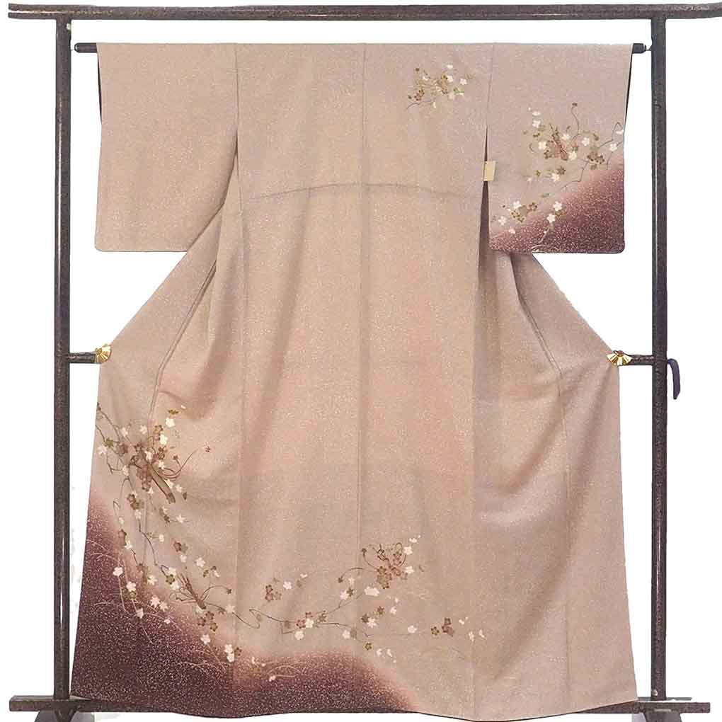 訪問着 リサイクル着物 身丈160cm 裄63cm 前幅24cm 後幅30cm 袖丈50cm 袖幅32cm レディース 袷 花柄 裄Mサイズ 秋冬春用 正絹（シルク）ブラウン 美品 リメイク リユース【ランクA】