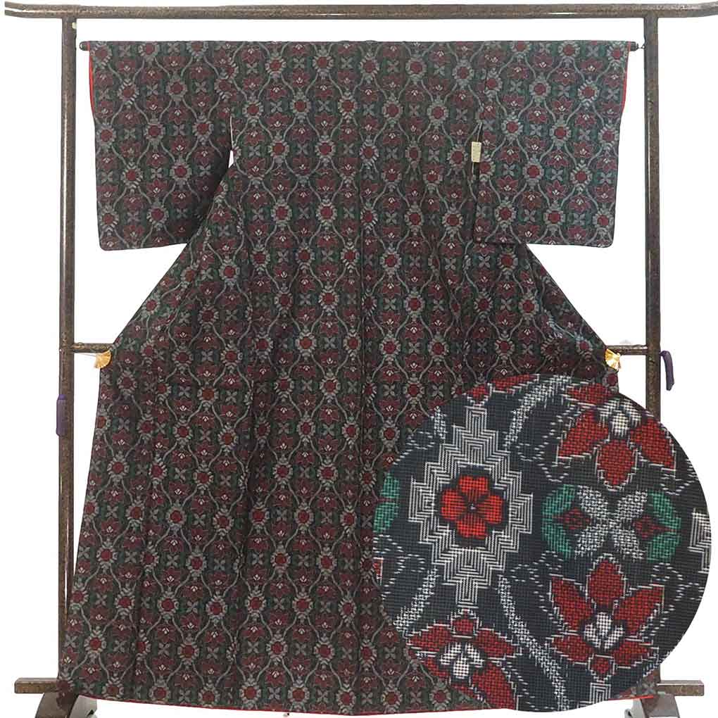 紬 リサイクル着物 身丈165cm 裄65cm 前幅26cm 後幅30.5cm 袖丈53cm 袖幅33cm レディース 袷 花柄 裄Mサイズ 秋冬春用 正絹（シルク）ブラック トールサイズ 未使用品 村山大島 リメイク リユース【ランクS】